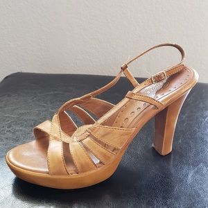Women shoes. Size 9
